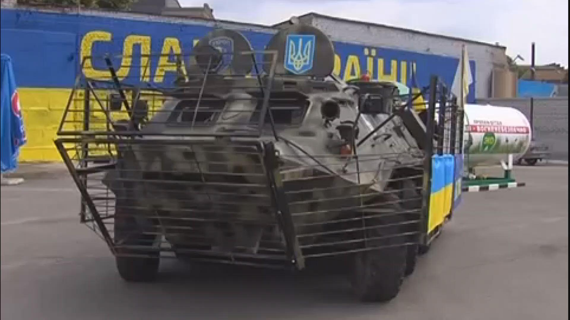 БТР, Газель и бронированный Land Rover отправятся в зону АТО