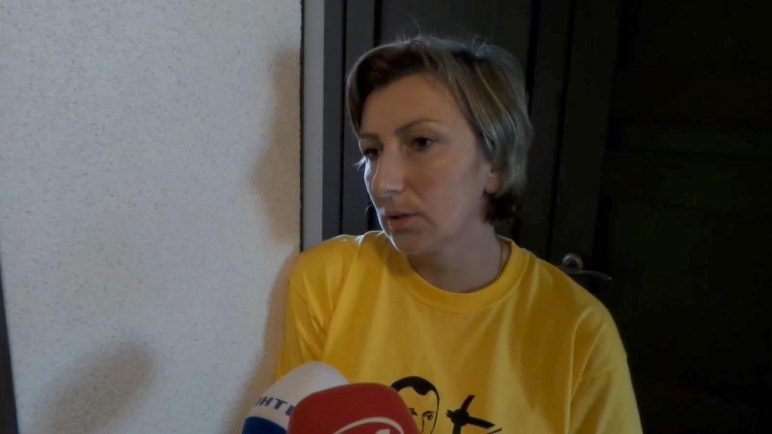 Дружина Сиротюка розповіла, що забрала міліція з квартири Дружина Сиротюка розповіла, що забрала міліція з квартири