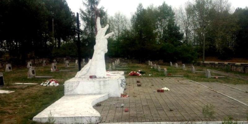 В Польше разбили кладбище солдат Красной армии