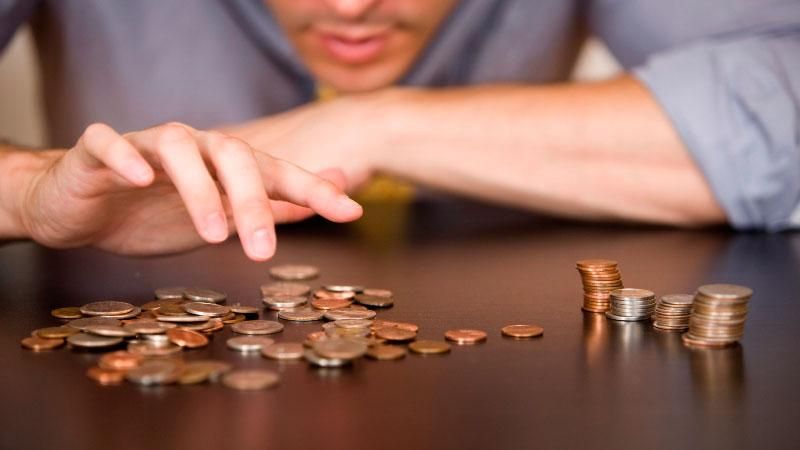 Українцям заборгували 2 мільярди гривень зарплати Українцям заборгували 2 мільярди гривень зарплати