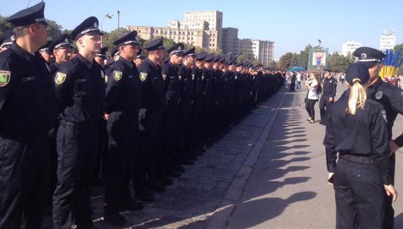 Полицейские в Харькове присягнули народу Украины