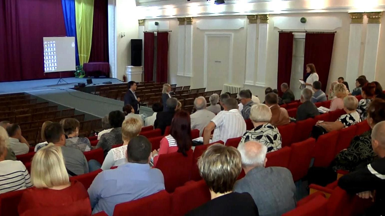 Тернополяне отказываются от услуг ЖЭКов и создают ОСМД Тернополяне отказываются от услуг ЖЭКов и создают ОСМД