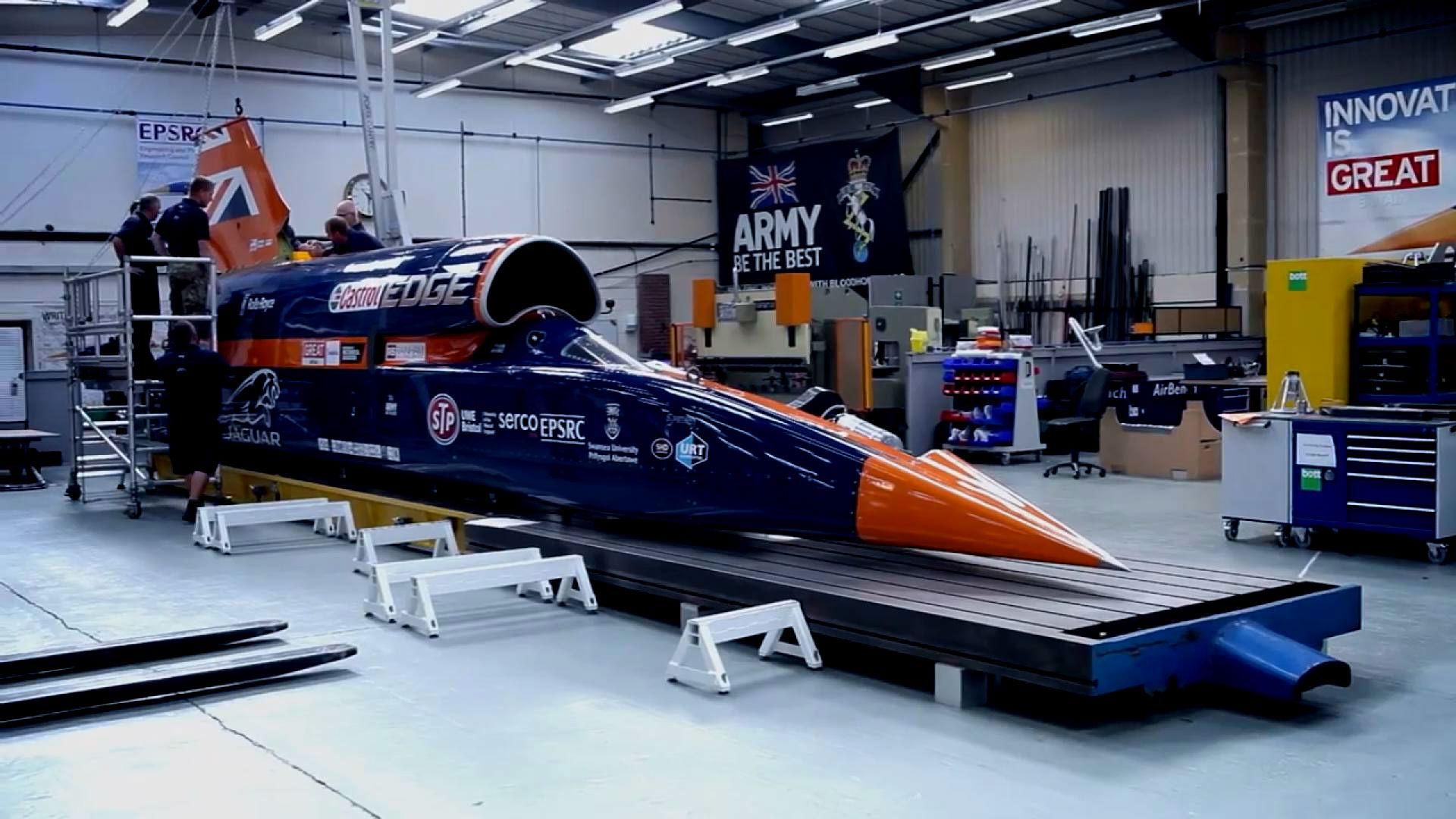 У США створили екзоскелет, у Лондоні представили ракетомобіль У США створили екзоскелет, у Лондоні представили ракетомобіль