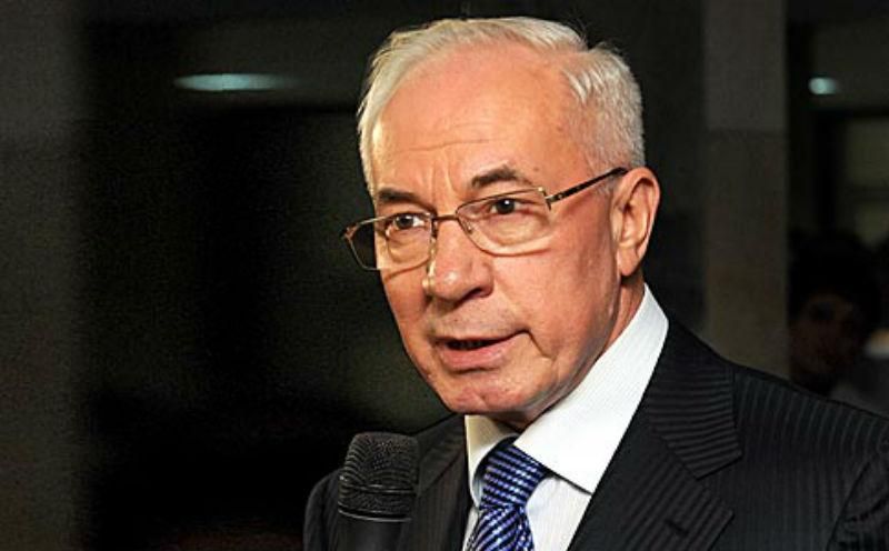 Азаров сравнил Порошенко с Януковичем Азаров сравнил Порошенко с Януковичем