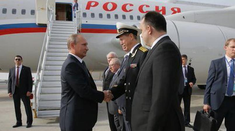 Путин и Лавров нашли повод посмеяться на Генассамблее ООН Путин и Лавров нашли повод посмеяться на Генассамблее ООН