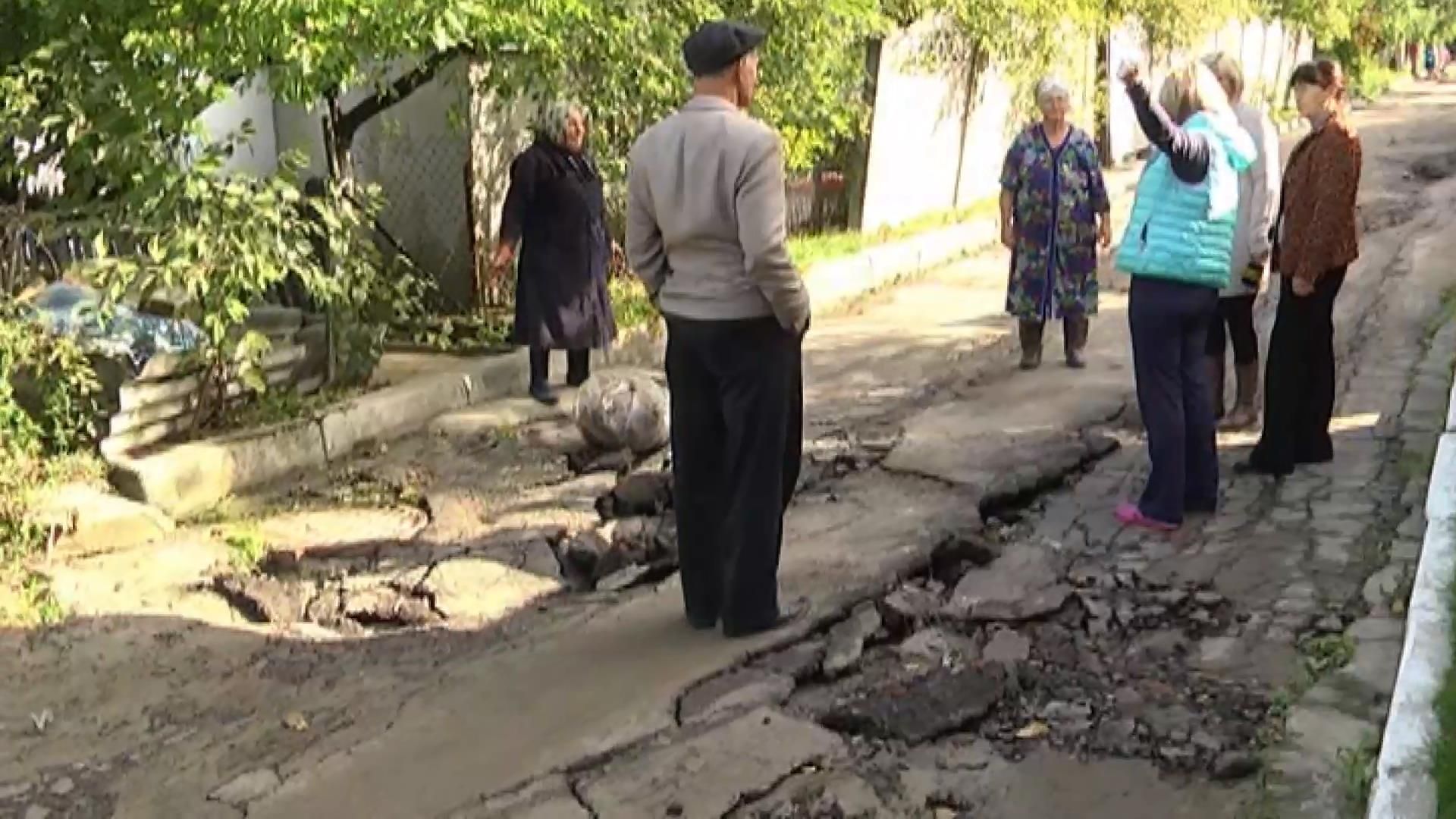 В Ровно — коллапс из-за дождей