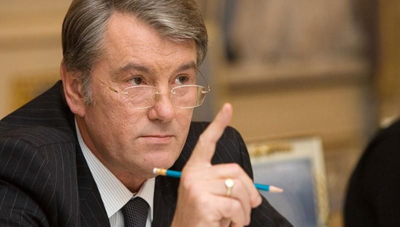 Ющенко пояснив реальні причини стрімкого падіння гривні