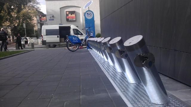 В Украине появились первые станции городского проката велосипедов В Украине появились первые станции городского проката велосипедов