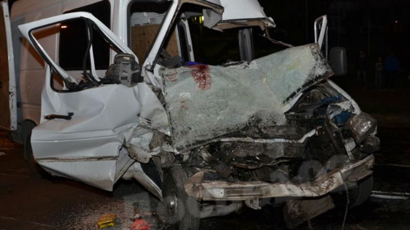 Подвійна ДТП у Тернополі: є постраждалі Подвійна ДТП у Тернополі: є постраждалі