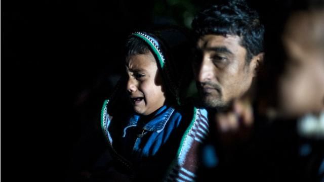 Мощные авиаудары накрыли Сирию: опубликовано видео (18+) Мощные авиаудары накрыли Сирию: опубликовано видео (18+)