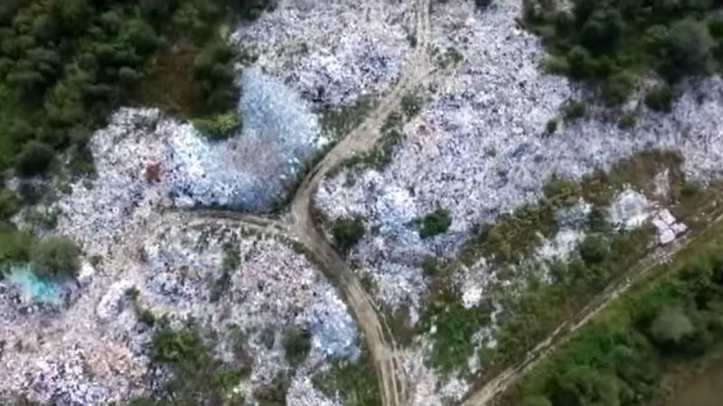 Мальовничий куточок України перетворюють на смітник Мальовничий куточок України перетворюють на смітник