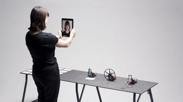 Художниця шокує користувачів легкістю витоку особистої інформації Художниця шокує користувачів легкістю витоку особистої інформації