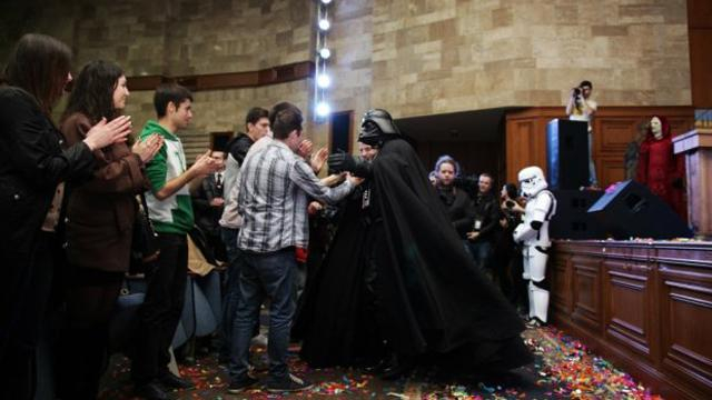 "Империя наносит ответный удар": в Одесский горсовет баллотируется 44 Дарта Вейдера