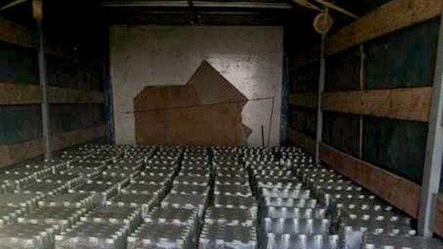 Правоохранители остановили огромную партию "паленой" водки, которую везли в АТО Правоохранители остановили огромную партию "паленой" водки, которую везли в АТО