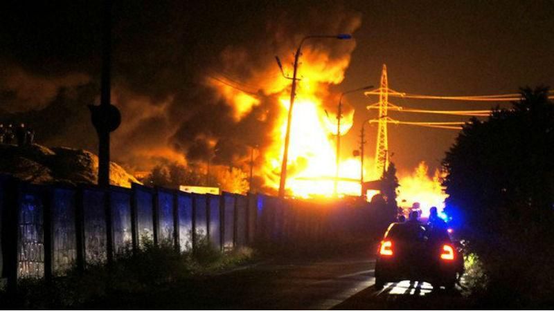 Потужний вибух на заправці у Миколаєві Потужний вибух на заправці у Миколаєві