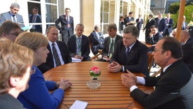Нормандська четвірка: що Порошенко привіз з Парижа Нормандська четвірка: що Порошенко привіз з Парижа