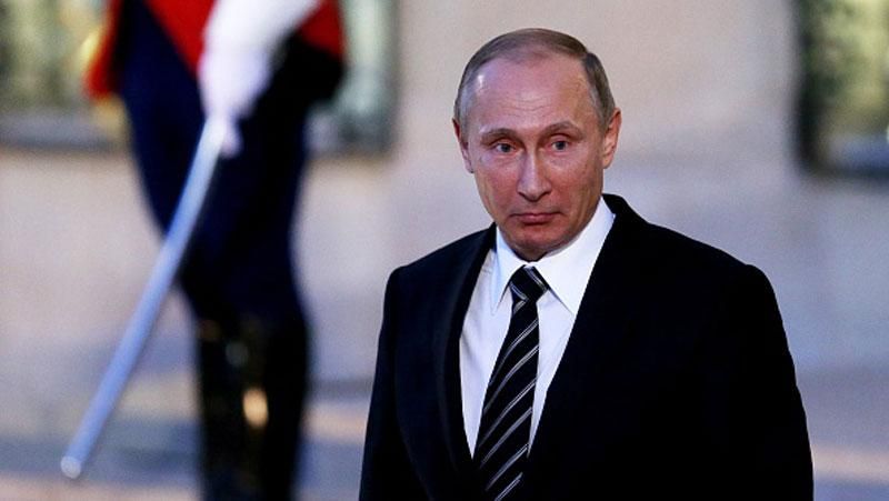 Путин поскакал из Парижа в состоянии бешенства, — российский журналист