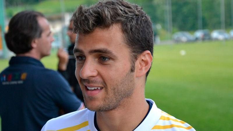 Бойовики пограбували квартиру відомого футболіста Бойовики пограбували квартиру відомого футболіста