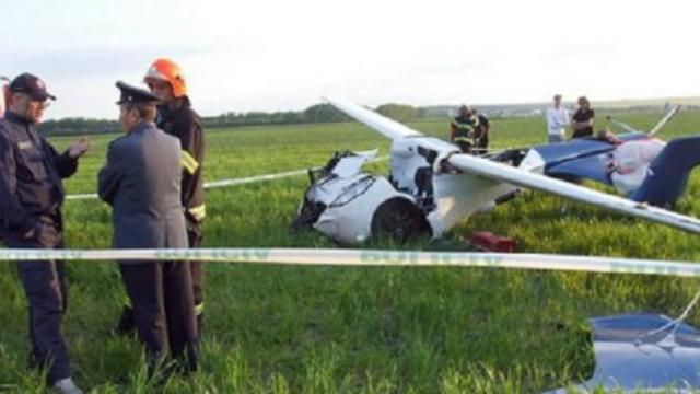 Біля Львова розбився літак: є жертви