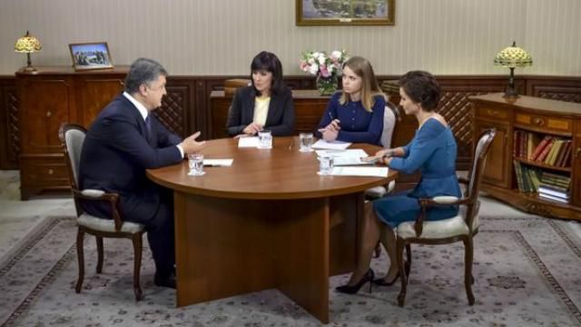 Порошенко привідкрив завісу, про що вдалось домовитись у Парижі Порошенко привідкрив завісу, про що вдалось домовитись у Парижі