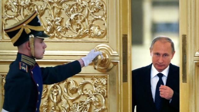 Путин пытается вернуться в большую политику через "черный ход", — Порошенко Путин пытается вернуться в большую политику через "черный ход", — Порошенко