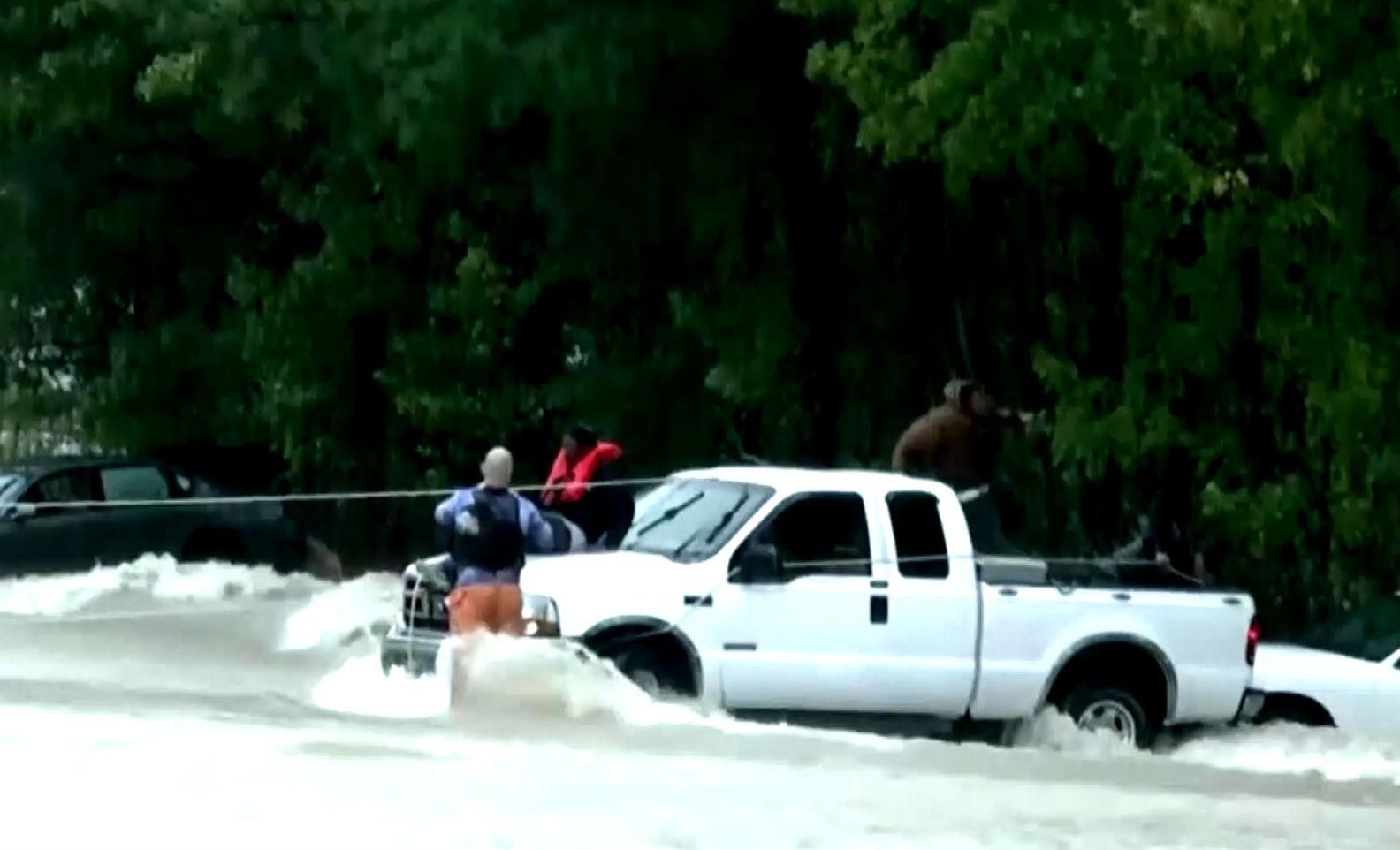 Потужний ураган пронісся в США, є жертви Потужний ураган пронісся в США, є жертви