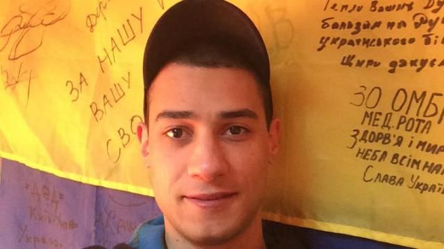 Порошенко помилував "волонтера в законі" Порошенко помилував "волонтера в законі"