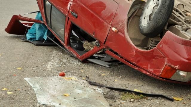 Смертельна аварія на Полтавщині: вантажівка розчавила легковик