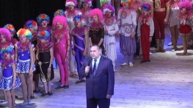 Цирк уехал — клоуны остались: у террористов свои фестивали Цирк уехал — клоуны остались: у террористов свои фестивали