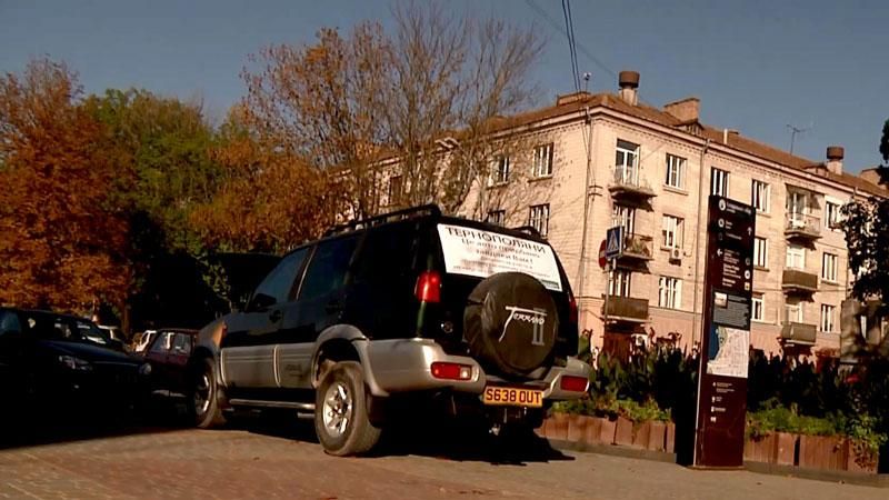 Кандидаты от "Самопомочи" провели ярмарку, которая позволила собрать средства для АТО Кандидаты от "Самопомочи" провели ярмарку, которая позволила собрать средства для АТО