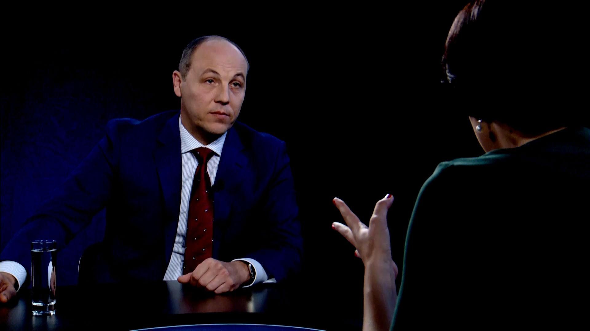 Парубій каже, що армія не потребує волонтерів Парубій каже, що армія не потребує волонтерів