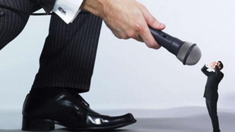 Українцям більше не доведеться спілкуватися з чиновниками Українцям більше не доведеться спілкуватися з чиновниками