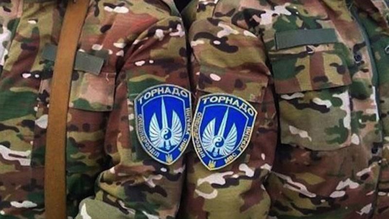 Милиционеры убили бойца "Торнадо", который жестоко пытал людей Милиционеры убили бойца "Торнадо", который жестоко пытал людей