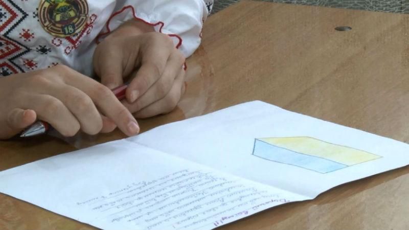 Діти написали солдатам неймовірно проникливі листи