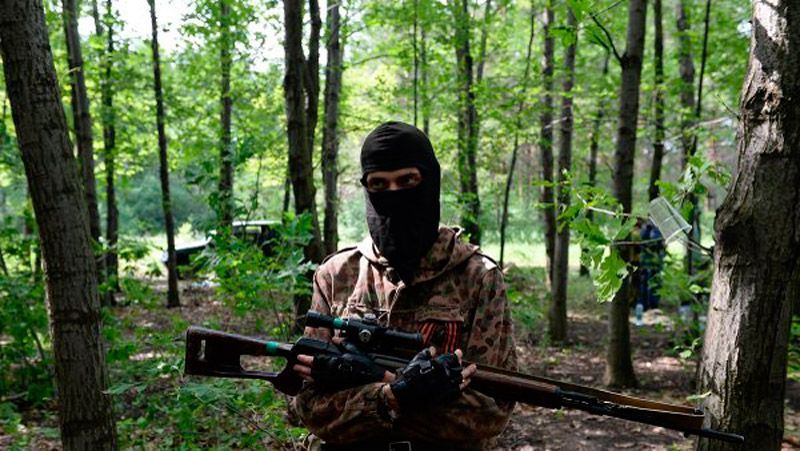 Боевики среди бела дня похитили патриотку с Донбасса Боевики среди бела дня похитили патриотку с Донбасса