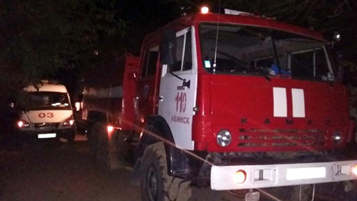 Пожар в частном доме в России убил 7 детей Пожар в частном доме в России убил 7 детей