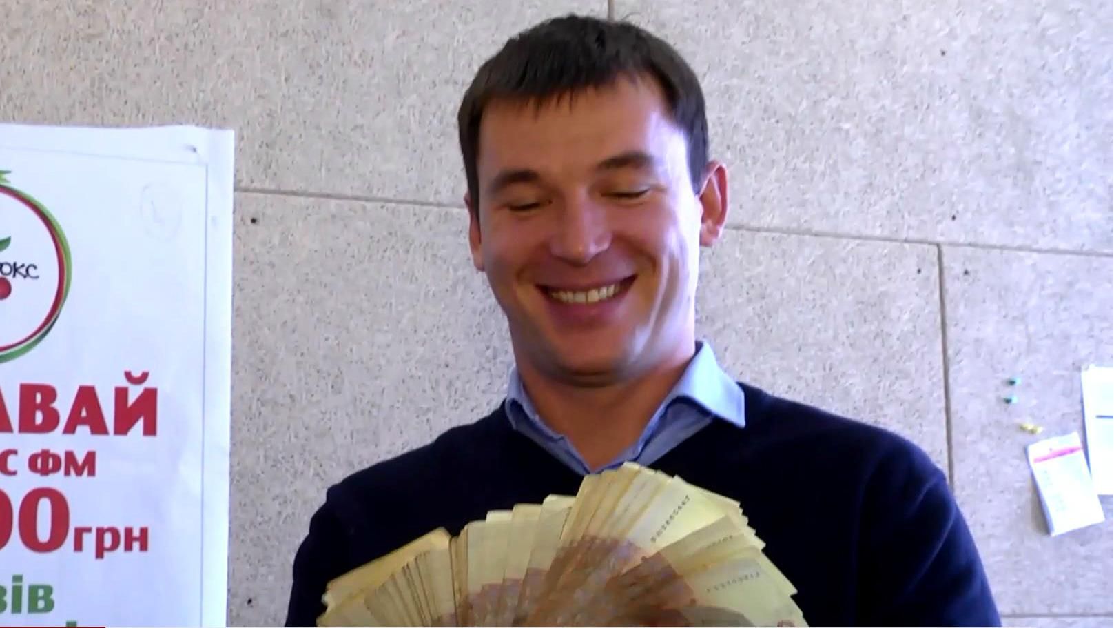 Деньги за 6 смс: как киевлянин нашел легкий выигрыш Деньги за 6 смс: как киевлянин нашел легкий выигрыш