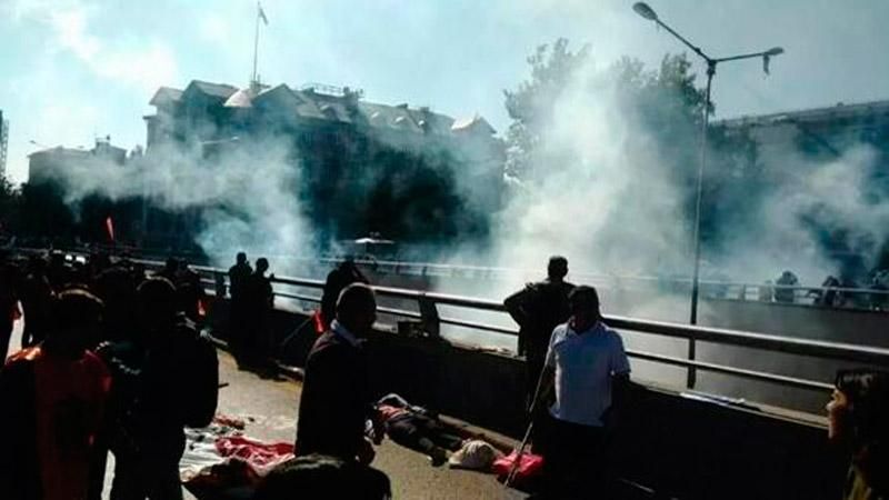 В столице Турции произошел взрыв: есть много жертв (фото, видео 18+)