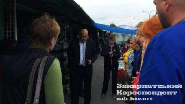 Москаля "застукали" на "Пьяном" рынке