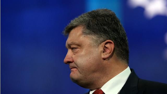 Порошенко поспівчував сім'ям жертв кривавого теракту в Туреччині 