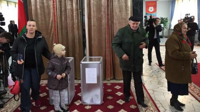 На деяких дільницях в Білорусі вже проголосували понад 70% виборців