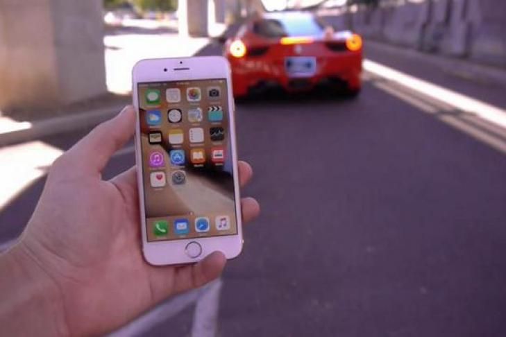 "Мажорський" тест: по iPhone 6s проїхали на Ferrari