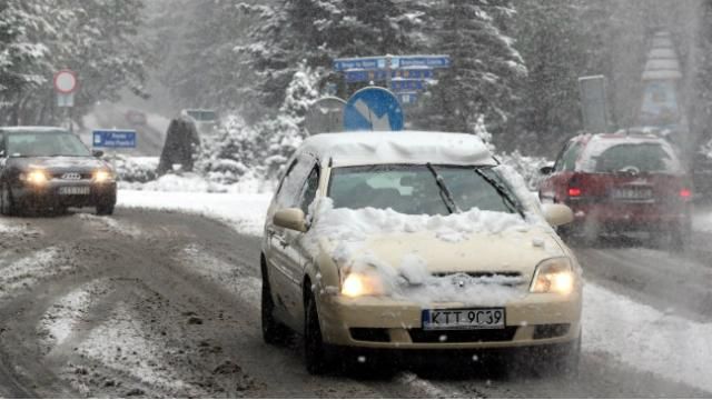 Європу накрив снігопад: є перші жертви негоди 