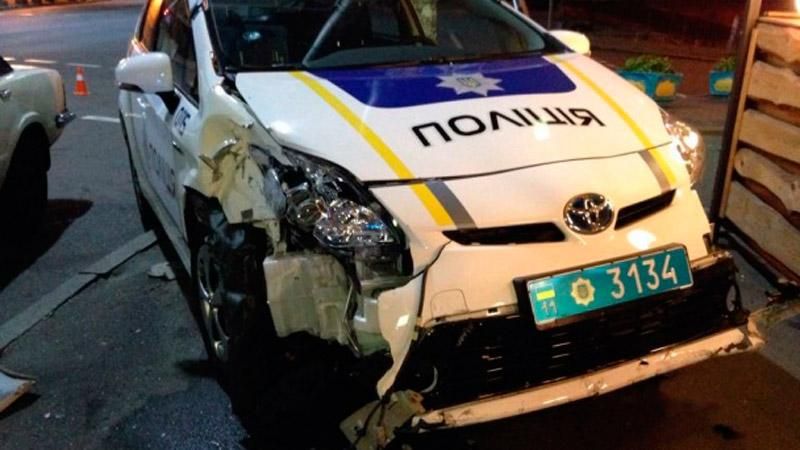 Полиция попала в серьезную аварию Полиция попала в серьезную аварию