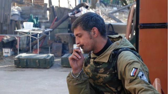 Адвокат рассказал, как боевик "Гиви" торговал водкой на вокзале Адвокат рассказал, как боевик "Гиви" торговал водкой на вокзале