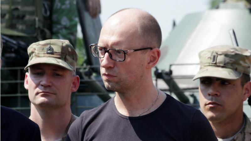 Яценюк звинуватив російські спецслужби у трагедії МН17 