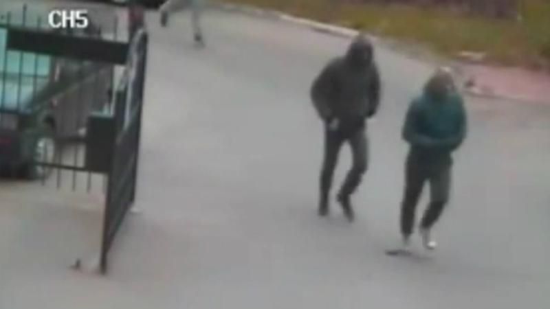 В Луцке неизвестные в масках напали на кандидата "Самопомочи" В Луцке неизвестные в масках напали на кандидата "Самопомочи"