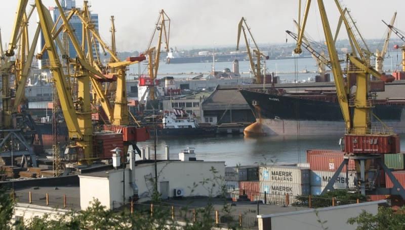 Корупція у Саакашвілі під носом: затримали чиновницю з верхівки Одеської митниці Корупція у Саакашвілі під носом: затримали чиновницю з верхівки Одеської митниці