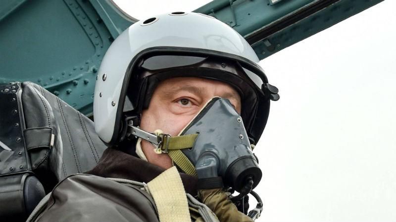 Як Порошенко випробовує винищувач над Запоріжжям Як Порошенко випробовує винищувач над Запоріжжям