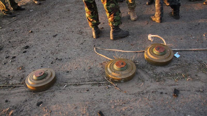 В Луганской области подорвались много украинских военных В Луганской области подорвались много украинских военных